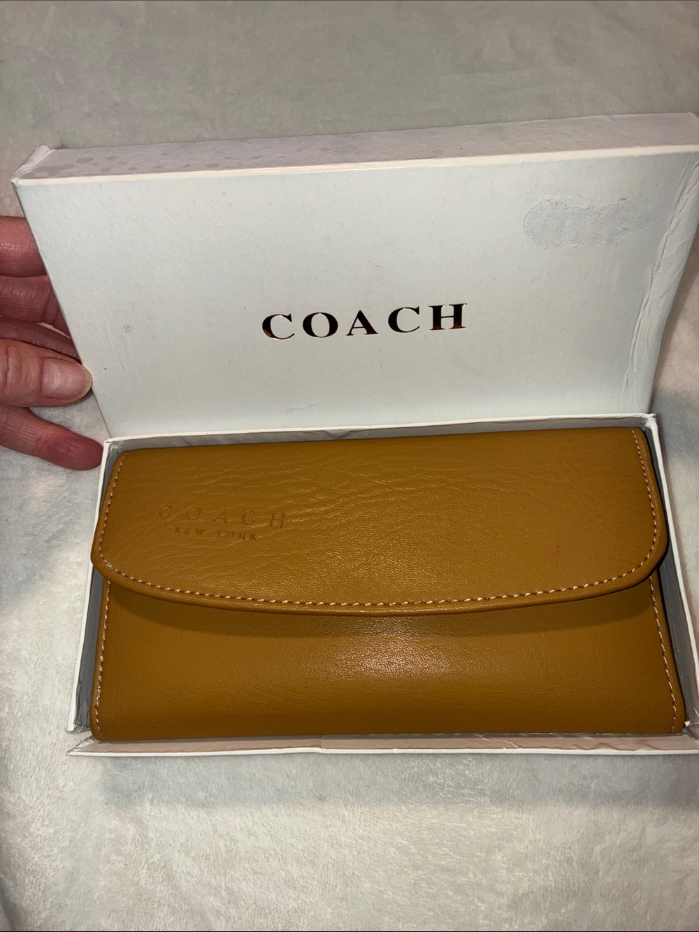 COACH Caramel Brown Leather Continental Wallet